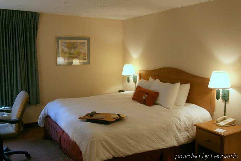 Hampton Inn Knoxville-Airport Alcoa Room photo